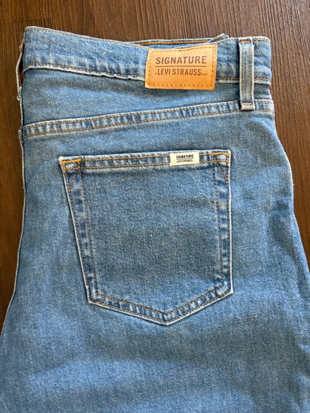 Signature by Levi’s  Women’s Flare Jeans in Light Blue Denim